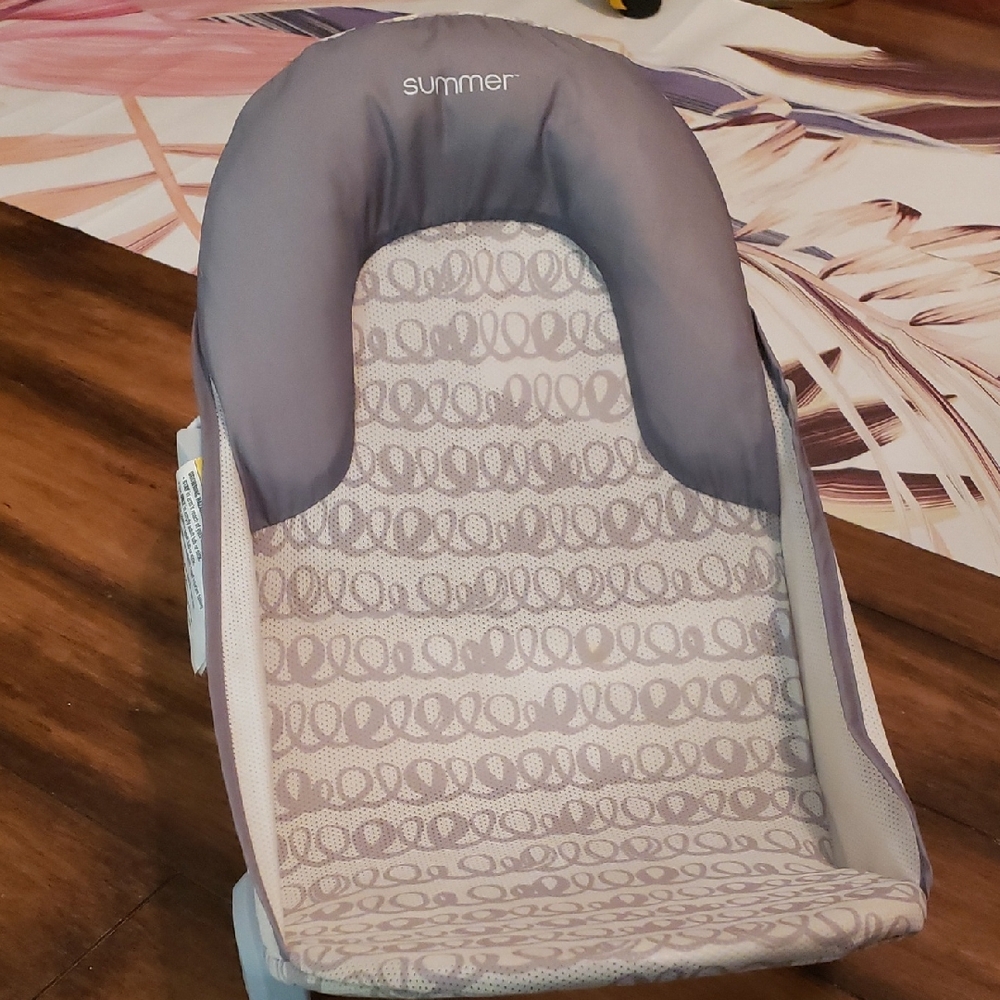 Gray Baby Bath Chair